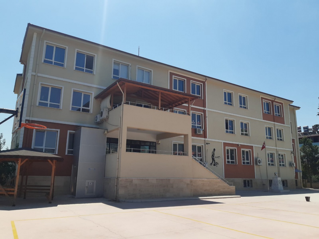 6 Şubat 2023 depremlerinin ardından Bulgaristan’dan gelen gönüllü destekle Antakya