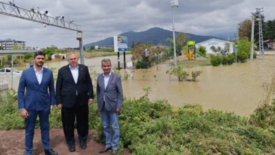 Saadet Partisi Hatay Milletvekili Doç. Dr. Necmettin Çalışkan, beraberindeki heyetle