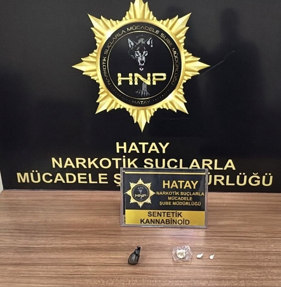Hatay’ın Kırıkhan ilçesinde uyuşturucu ile mücadele kapsamında yürütülen çalışmalar çerçevesinde