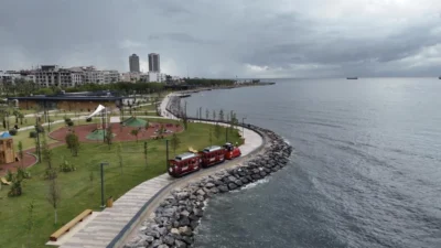 Depremde ağır hasar gören İskenderun sahili, yeniden inşa sürecinin ardından