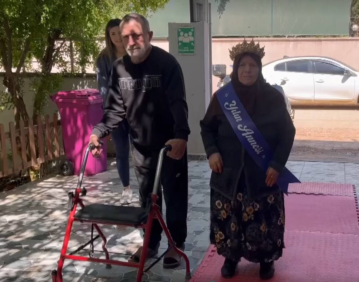 Hatay’ın Kırıkhan ilçesinde faaliyet gösteren bir rehabilitasyon merkezi, Anneler Günü
