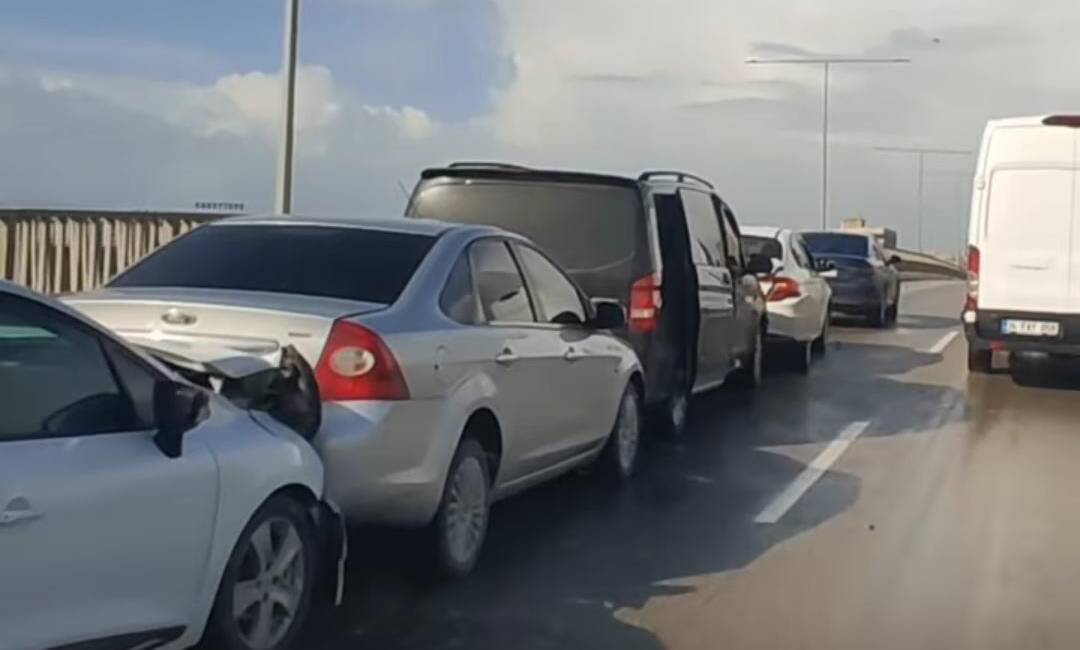 Hatay’da etkili olan yağışlı hava kazayı da beraberinde getirdi. Honda