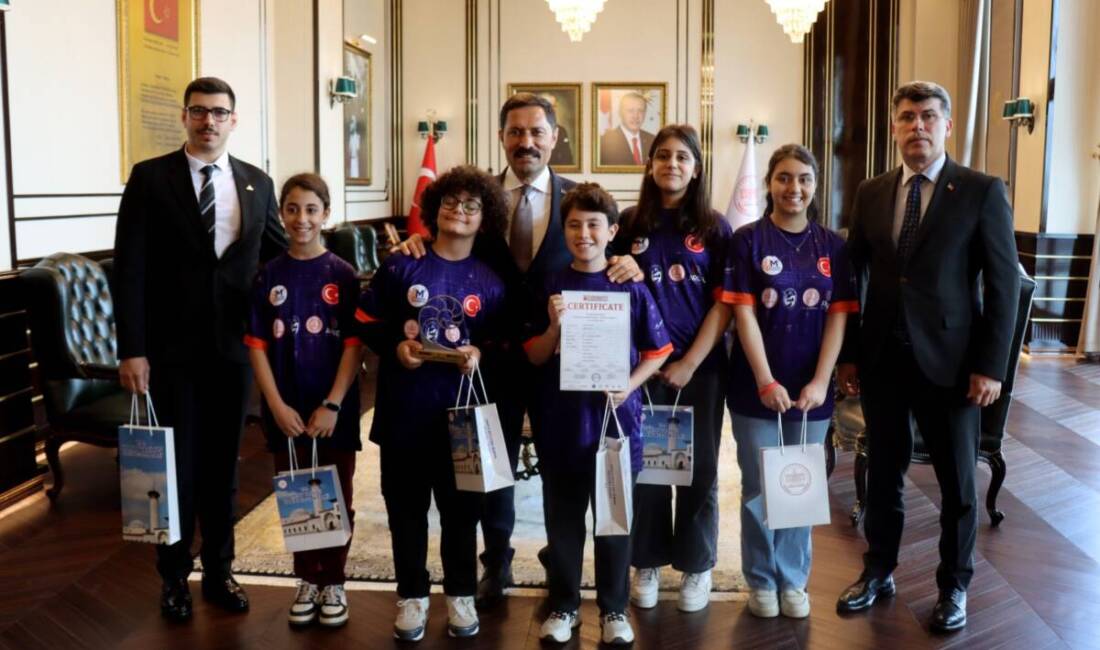 Hataylı ortaokul öğrencileri, Fibonacci Robot Olimpiyatları’nda elde ettikleri birincilikle İtalya’nın