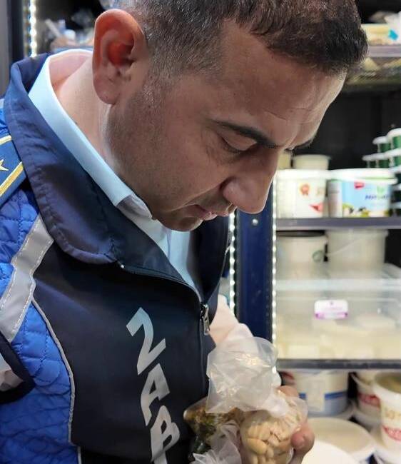 Hatay’ın Dörtyol ilçesinde zabıta ekipleri tarafından gerçekleştirilen denetimlerde, son kullanma