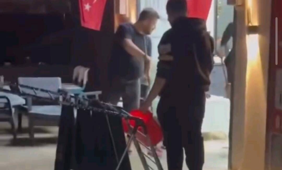 Antakya’da etkili olan sağanak yağış, kentte hayatı olumsuz etkilerken, 100.
