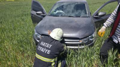 Hatay’ın Hassa ilçesinde meydana gelen trafik kazasında, direksiyon hâkimiyetini kaybeden