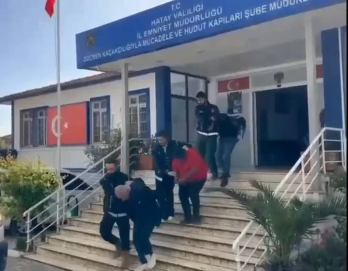 Polis iki aracı durdurdu, gerçek ortaya çıktı.