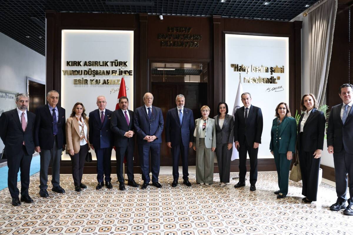 Hatay’da iş dünyasından yeniden inşa sürecine güçlü destek