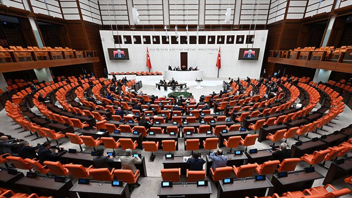 AKP tarafından Türkiye Büyük Millet Meclisi Başkanlığı’na sunulan yeni kanun