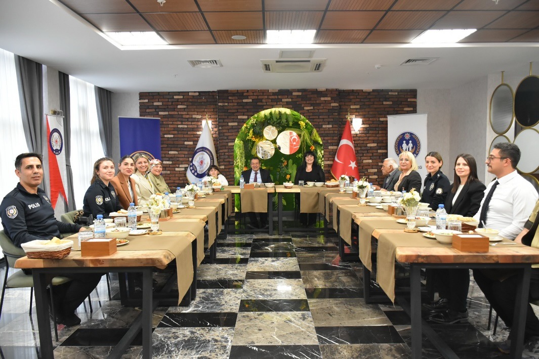 Hataylı şehit kızı Ömür Şimşek, Sidney’de düzenlenen NextGen İngilizce Olimpiyatları’nda
