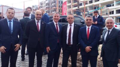 Türkiye İş Bankası Genel Müdürü Hakan Aran, deprem sonrası Hatay’da