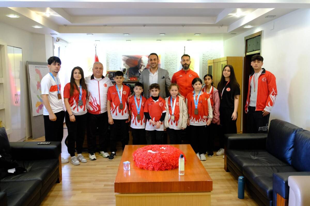 Defne ilçesinin köklü spor kulüplerinden Karaali Altın Vuruş Karate Spor