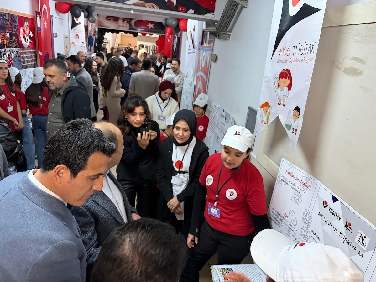 Hatay’da eğitim alanında dikkat çeken etkinliklerden biri olan 4006 TÜBİTAK