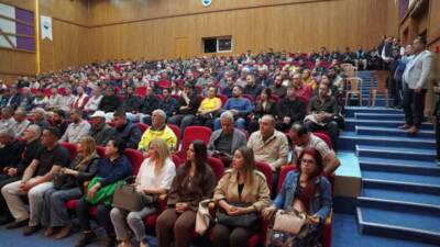 Sami Üstün, göreve gelişinin ikinci yılında ilçe halkıyla buluşarak belediyenin