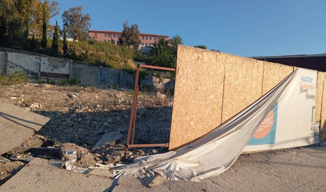 Samandağ ilçe merkezindeki ada bazlı rezerv alanlarda inşaat faaliyetlerinin hâlâ