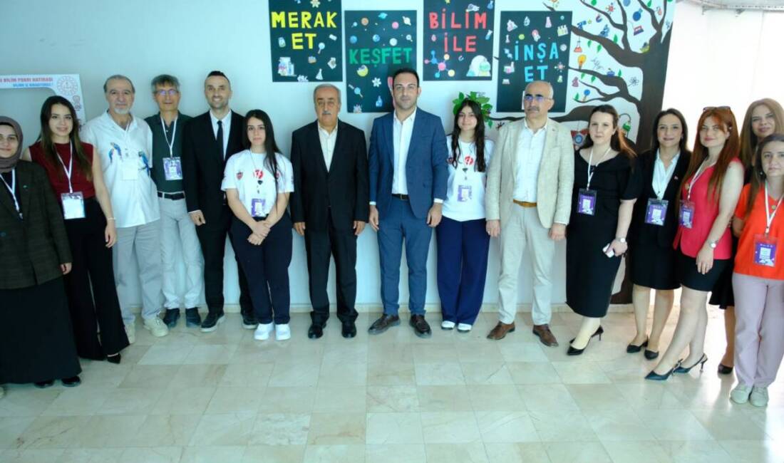 Hatay'ın Defne ilçesinde eğitim veren ortaöğretim kurumlarından Necmi Asfuroğlu Anadolu