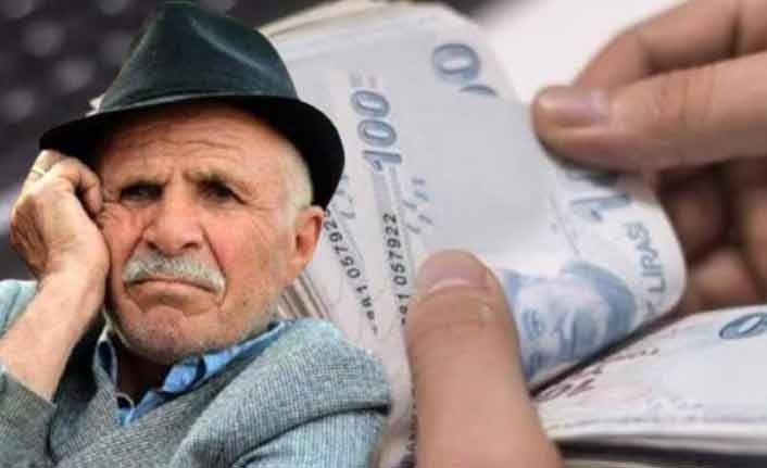 SGK uzmanı Özgür Erdursun, düşük emekli maaşlarının tek nedeninin EYT