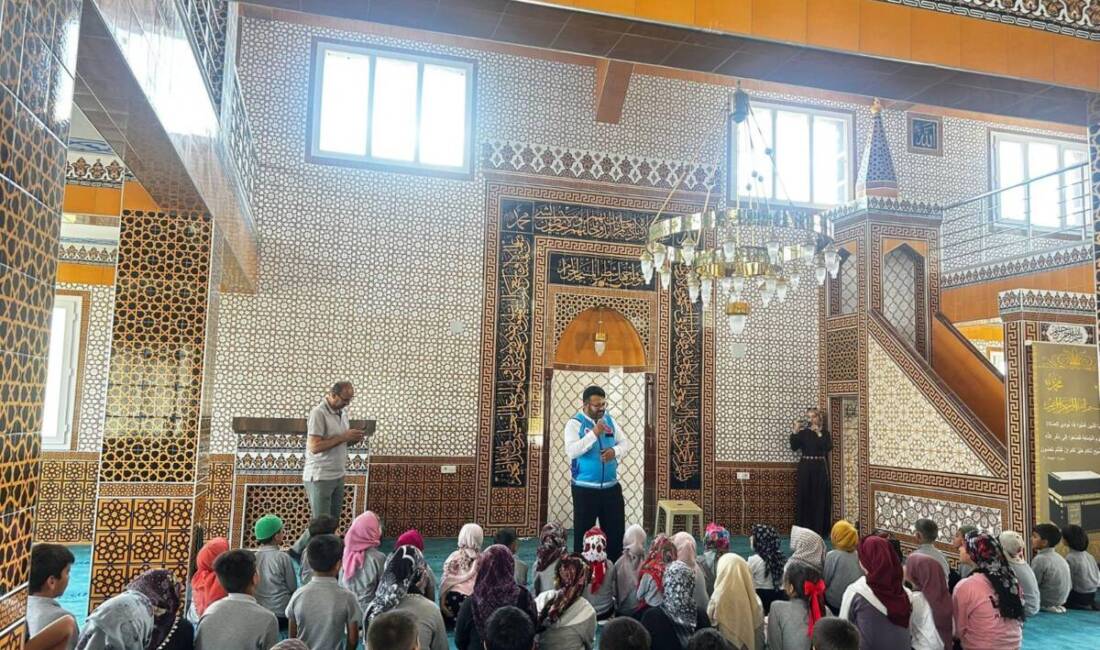 Hatay’ın Hassa ilçesine bağlı Akbez Mahallesi’nde ilkokul öğrencileri, ÇEDES Projesi
