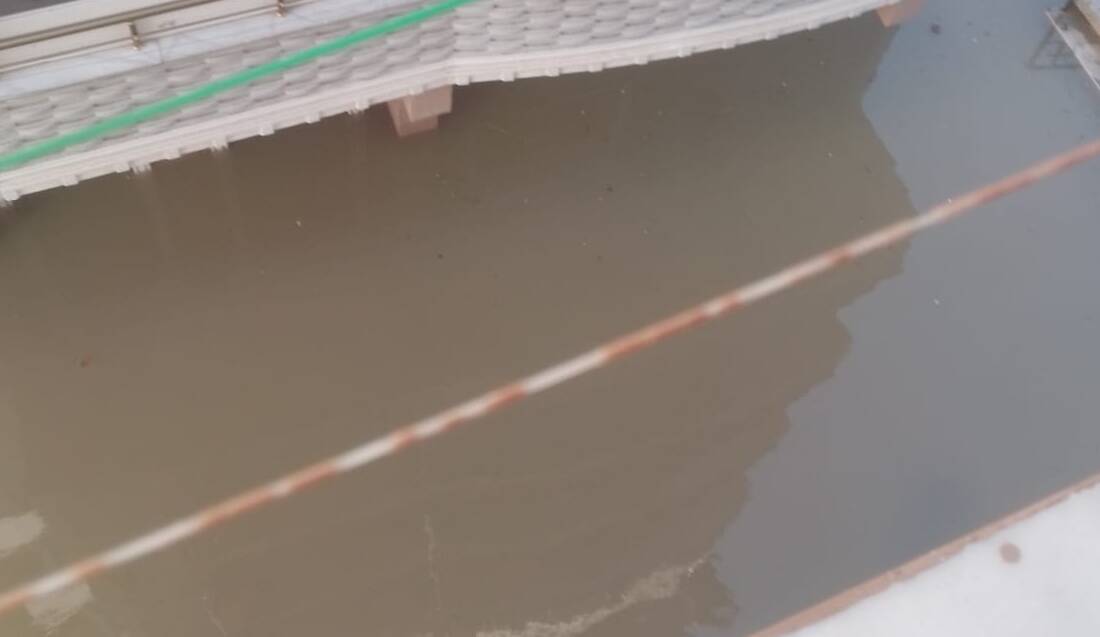 Hatay'da etkili olan sağanak yağış, Defne ilçesine bağlı Çekmece Mahallesi’nde