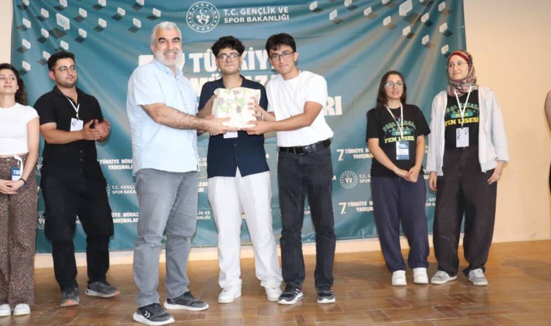 Hatay’da düzenlenen liseler arası bilgi yarışmalarında Hatay Fen Lisesi önemli