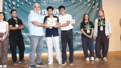 Hatay’da düzenlenen liseler arası bilgi yarışmalarında Hatay Fen Lisesi önemli