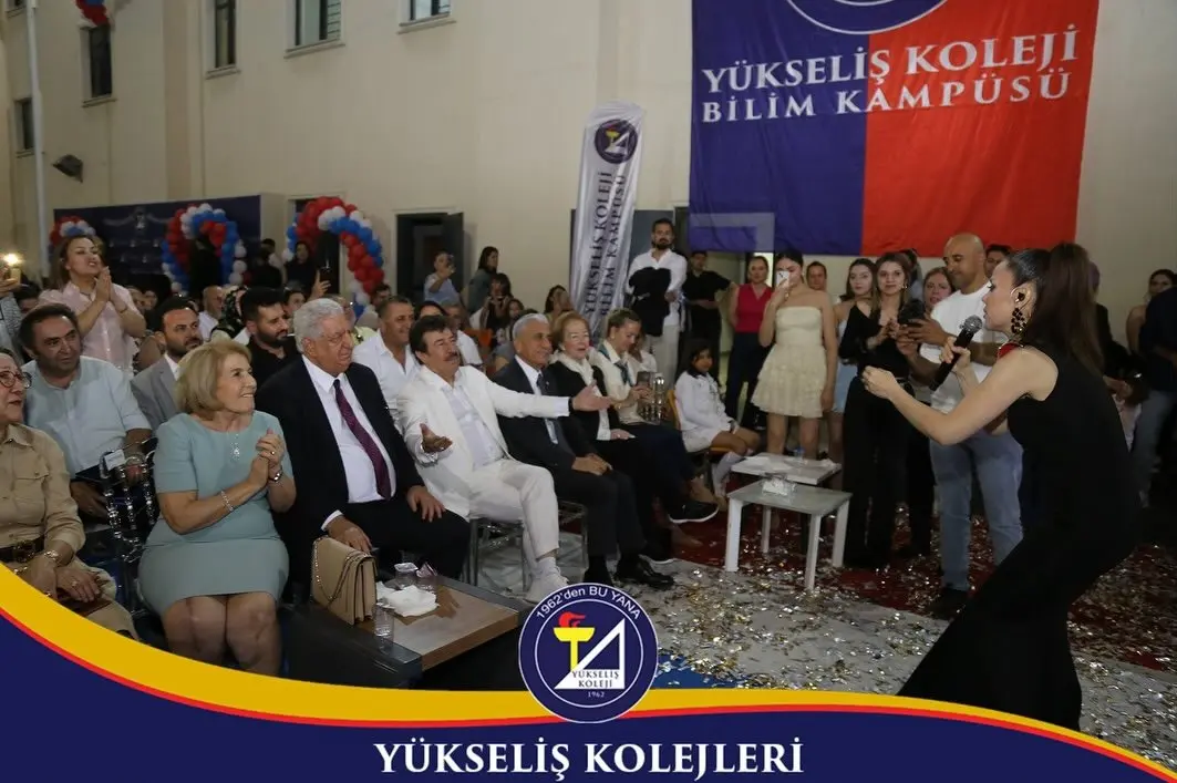 İskenderun Yükseliş Koleji Mezuniyet Töreni, sanat ve müzik dolu anlara