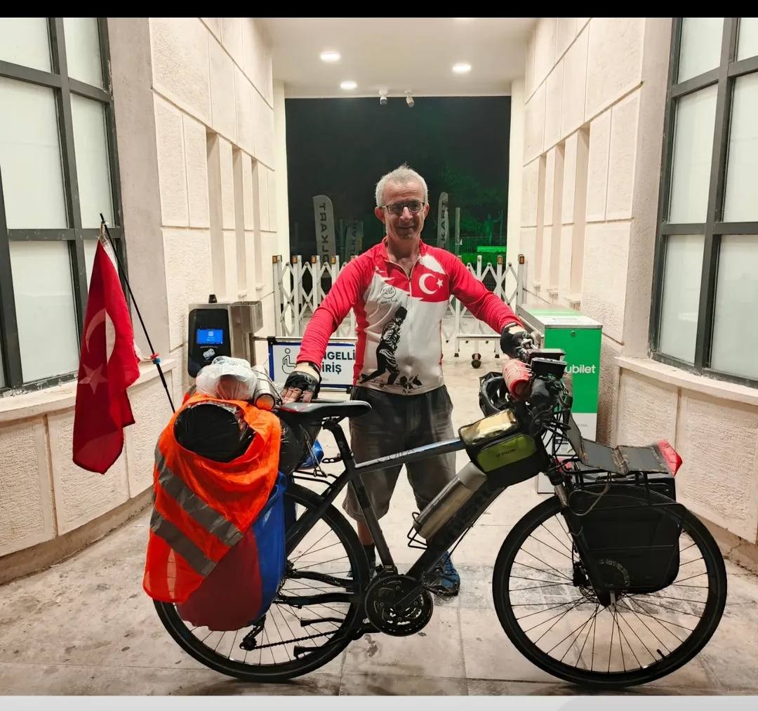 İzmir’den yola çıkacak olan Orhan Kotuk, 6 Şubat depremlerinde hayatını