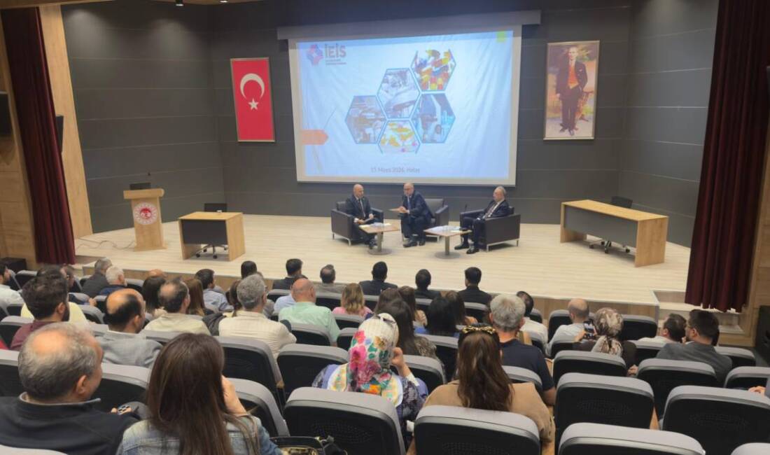 Reşat Menderes Akgöl, 14 Mayıs Eczacılık Günü kapsamında Hatay Eczacı