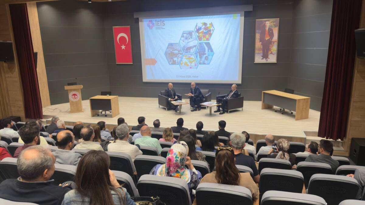 Reşat Menderes Akgöl, 14 Mayıs Eczacılık Günü kapsamında Hatay Eczacı