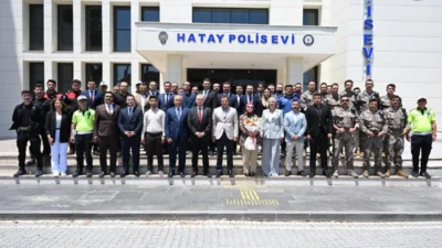 Hatay İl Emniyet Müdürü Rüştü Yılmaz ile Hatay Polis Eşleri