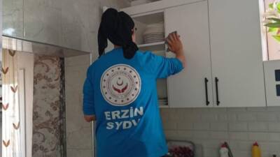 Hatay’ın Erzin ilçesinde Kaymakamlık Sosyal Yardımlaşma ve Dayanışma Vakfı tarafından