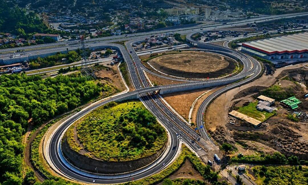 Karayolları Genel Müdürlüğü tarafından hayata geçirilen projeyle, İskenderun Organize Sanayi