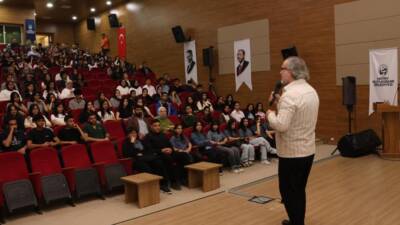 Hatay Büyükşehir Belediyesi (HBB), üniversite sınavına hazırlanan öğrencilerin süreci daha