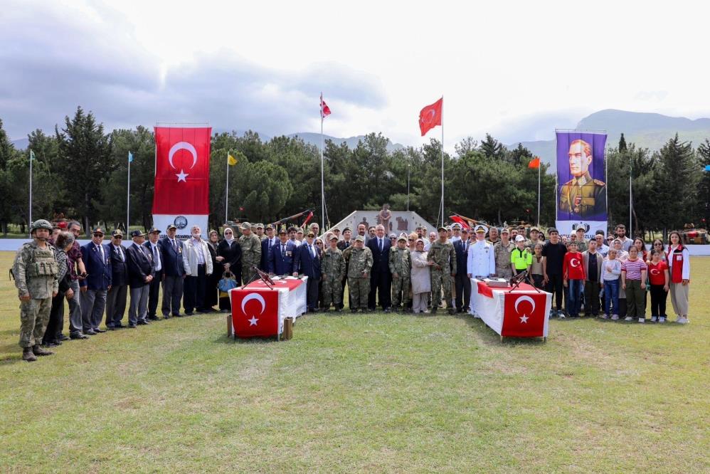 İskenderun’da Temsili Askerlik Heyecanı: Engelli Bireyler Üniforma Giydi