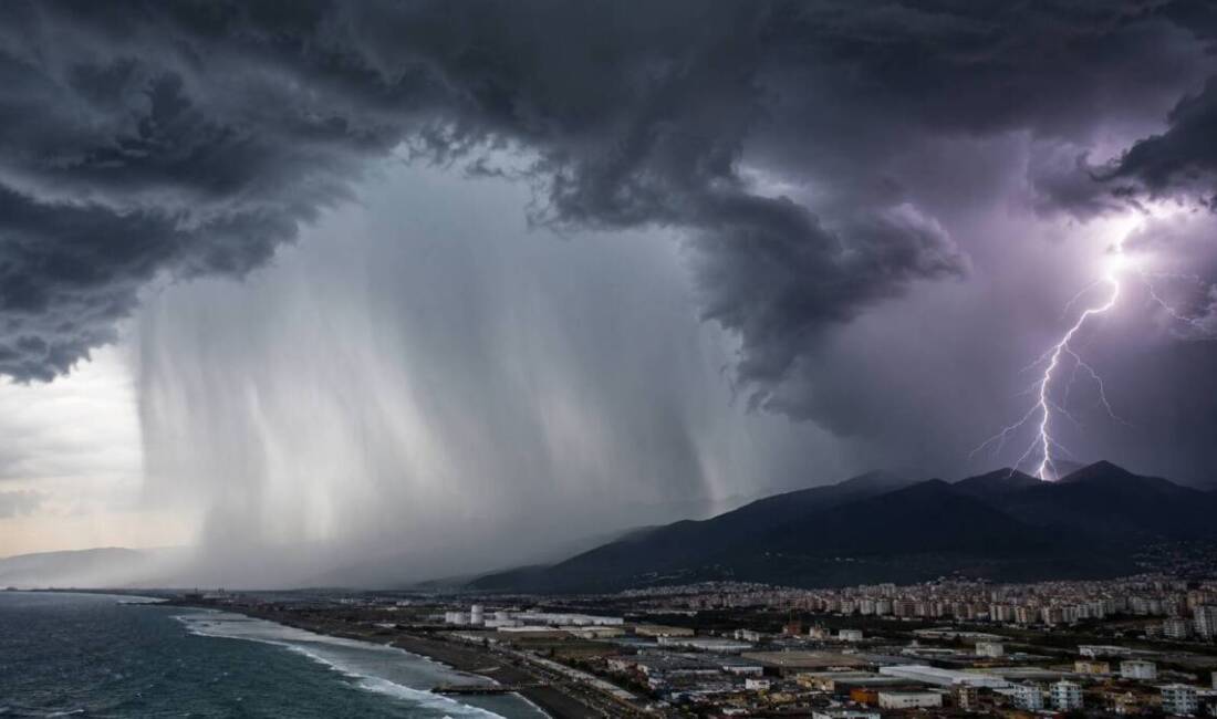 Hatay Valiliği, Meteoroloji verilerine dayanarak Doğu Akdeniz için gök gürültülü