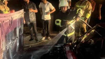 Hatay’ın Antakya ilçesinde seyir halindeyken motor kısmı alevlere teslim olan
