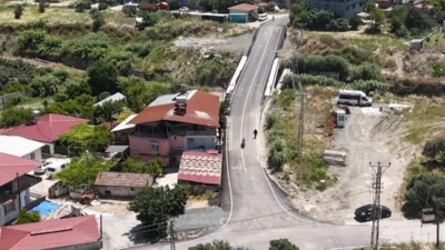 Hatay Büyükşehir Belediyesi (HBB), deprem sonrası zarar gören ulaşım altyapısını