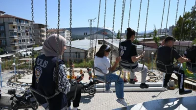 Hatay Valisi Mustafa Masatlı himayelerinde gerçekleştirilen etkinlikte, Sevgi Evleri’nde kalan