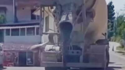 Hatay'ın Defne ilçesine bağlı Aknehir Mahallesi'nde çekildiği belirtilen görüntüler sosyal