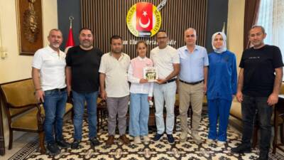 İskenderun’da yaşayan 11 yaşındaki Beren Bilgin, yaşıtlarına örnek olacak bir