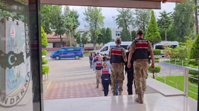 Hatay merkezli 14 ilde eş zamanlı düzenlenen operasyonda usulsüz sağlık