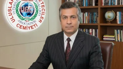 Uluslararası Gazeteciler Cemiyeti (UGC) Genel Başkanı Ahmet Öz, Babalar Günü
