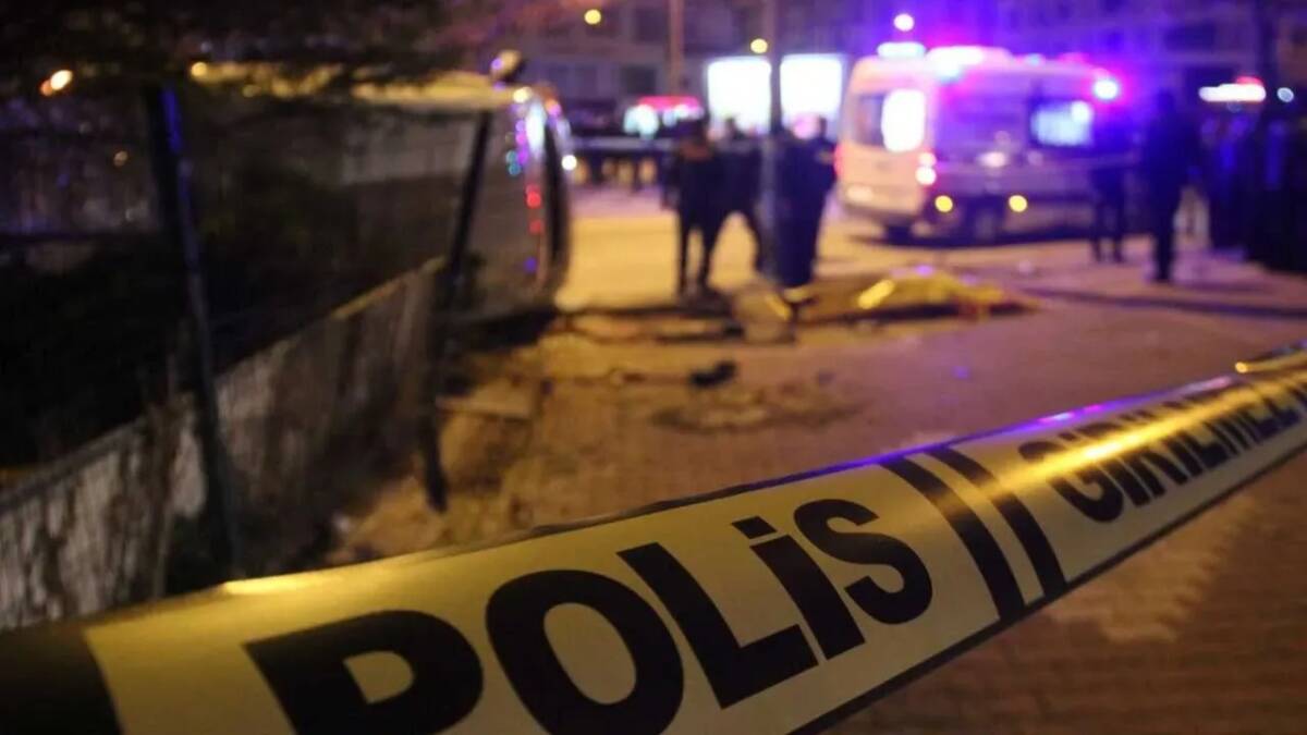 Hatay'ın Arsuz ilçesinde akrabalar arasında çıkan silahlı kavga can aldı.