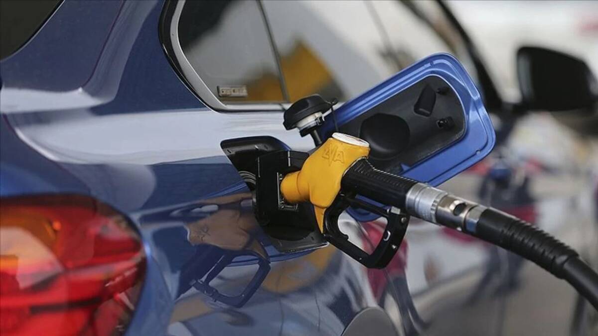 Enerji ve Tabii Kaynaklar Bakanı Alparslan Bayraktar, petrol fiyatları düşmesine