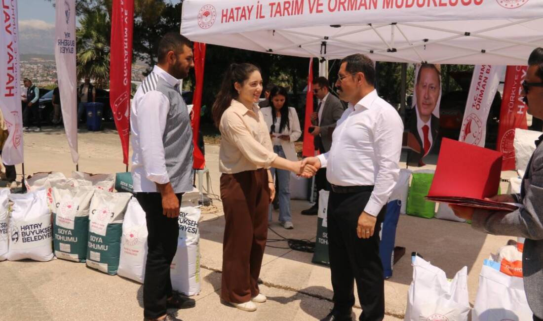 6 Şubat depremlerinden etkilenen Hataylı çiftçilere pamuk, soya ve ayçiçeği