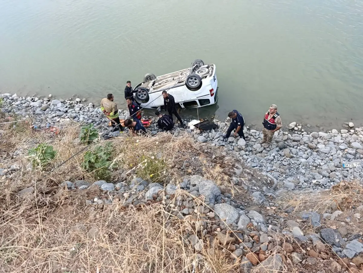 Hatay’ın Defne ilçesine bağlı Büyükçat Mahallesi’nde, Büyükkaraçay Nehri yakınlarında meydana