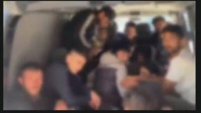 Hatay’da emniyet ekipleri tarafından göçmen kaçakçılığına yönelik düzenlenen operasyonda 20