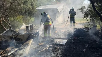 Hatay’ın Kırıkhan ilçesinde bahçelik alan ve çadırda çıkan yangın ile