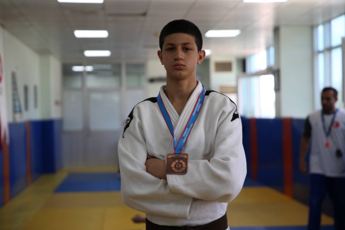 Hatay'da depremden sonra merak saldığı judoda milli takıma seçilen 14