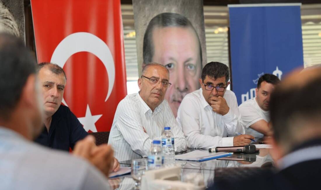 Antakya Belediye Başkanı İbrahim Naci Yapar ve AK Parti Antakya
